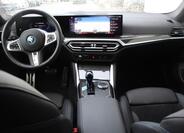 BMW i4 8