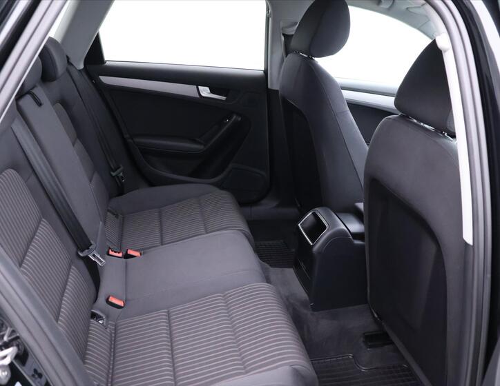 Audi A4 14