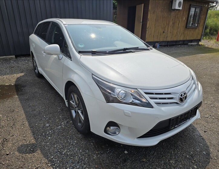 Toyota Avensis 3