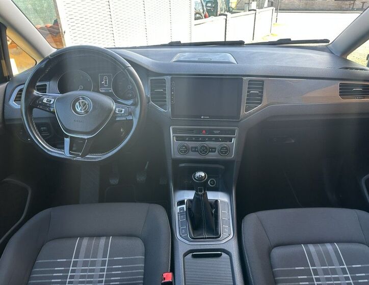 Volkswagen Golf Sportsvan 10