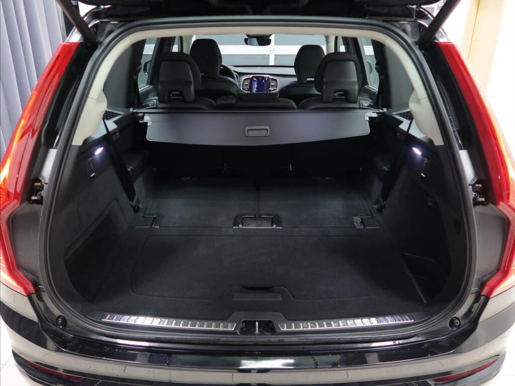 Volvo XC90 10