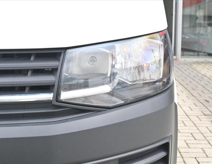 Volkswagen Transporter 27