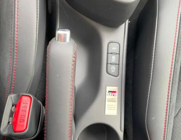 Toyota GR Yaris 11
