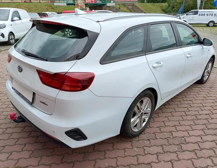 KIA Ceed 10