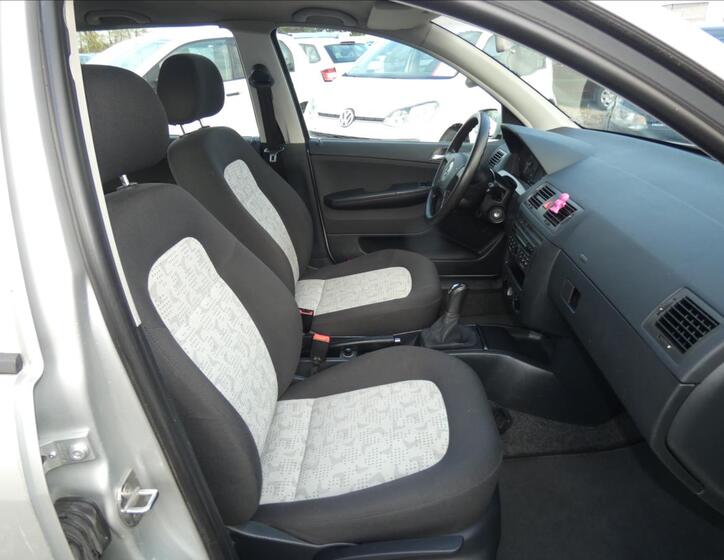 Škoda Fabia 10