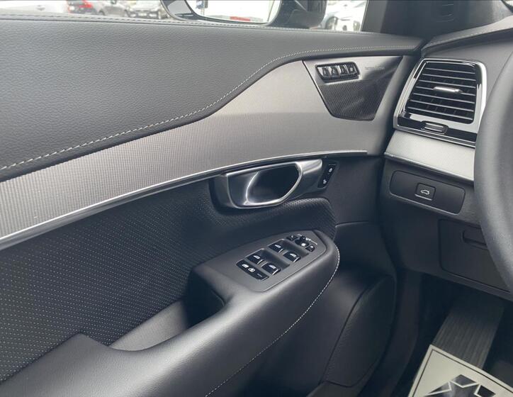 Volvo XC90 19
