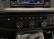 Volkswagen Transporter 9