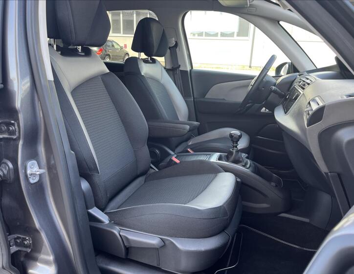 Citroën C4 SpaceTourer 16