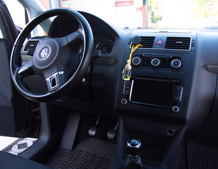 Volkswagen Touran 8