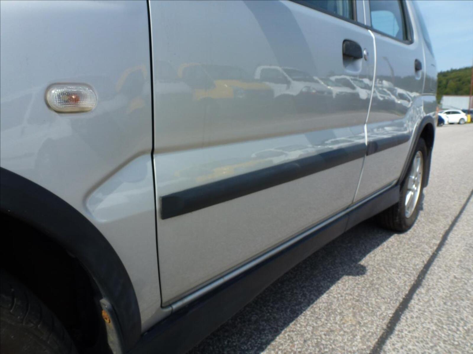 Suzuki Ignis 49