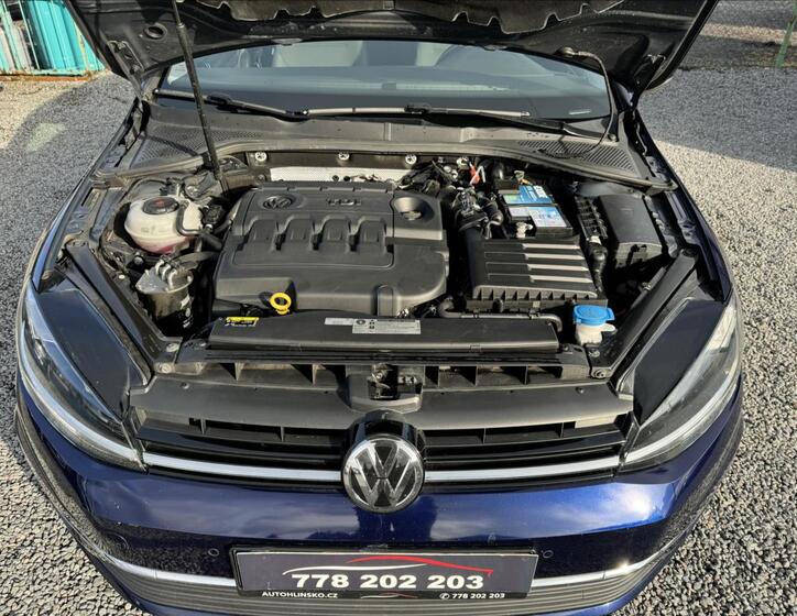 Volkswagen Golf 10