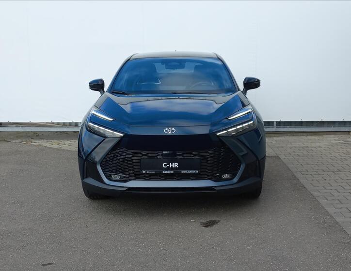 Toyota C-HR 4