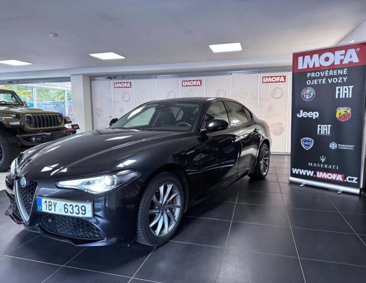 Alfa Romeo Giulia 3