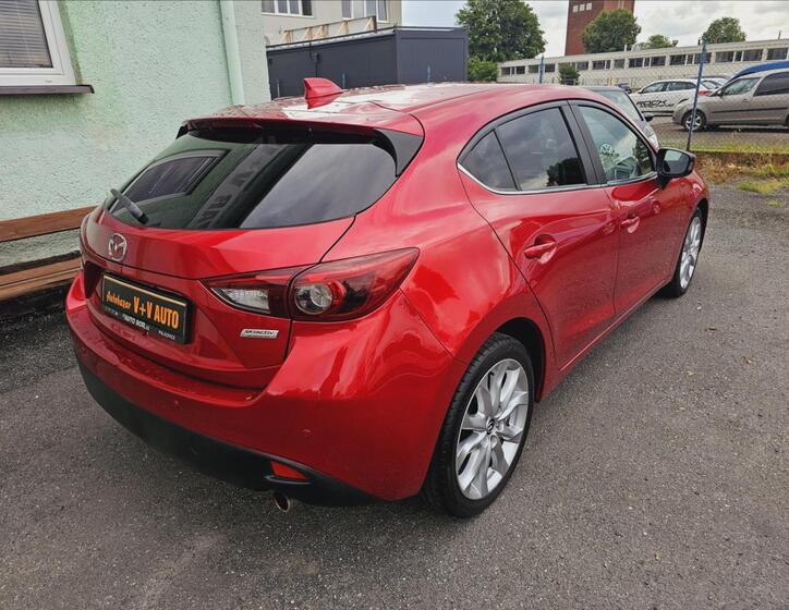 Mazda 3 6