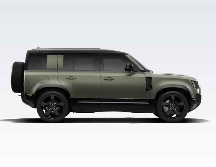 Land Rover Defender 2