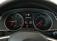 Volkswagen Passat 13