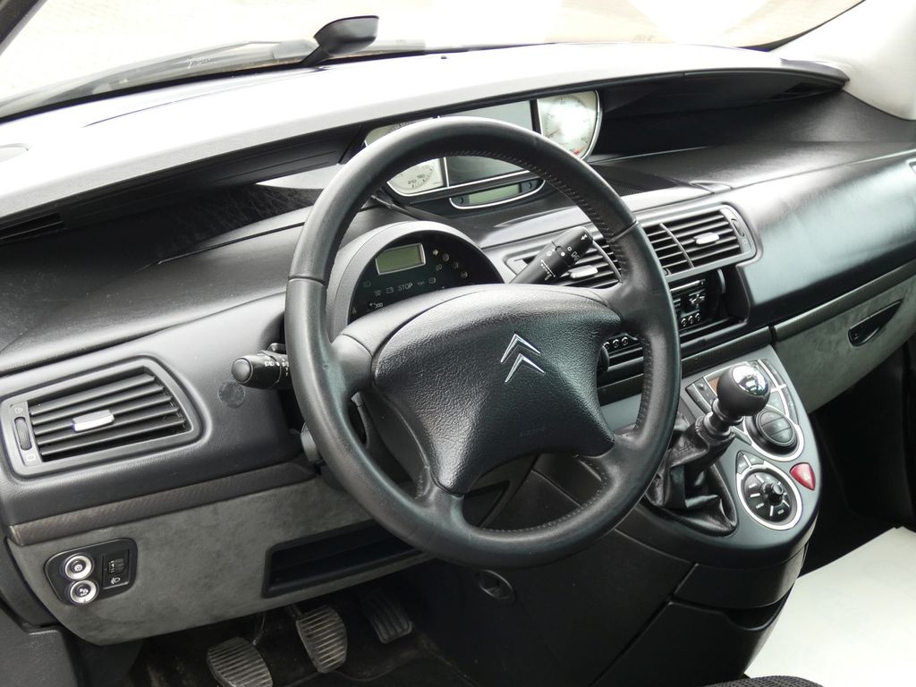 Citroën C8