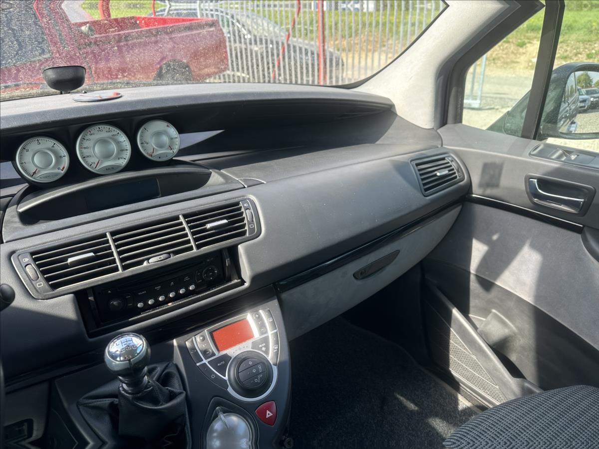 Citroën C8