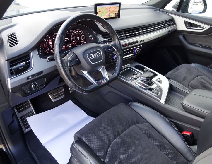 Audi Q7 20