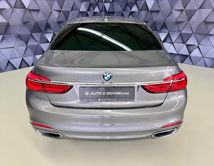 BMW Řada 7 6
