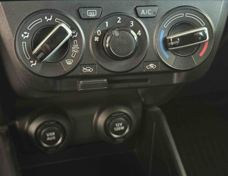 Suzuki Swift 14
