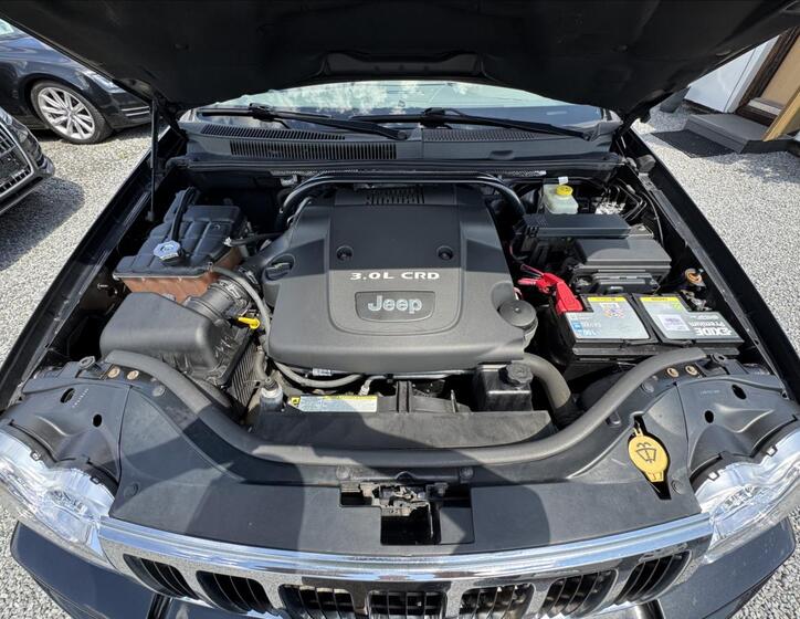 Jeep Grand Cherokee 34