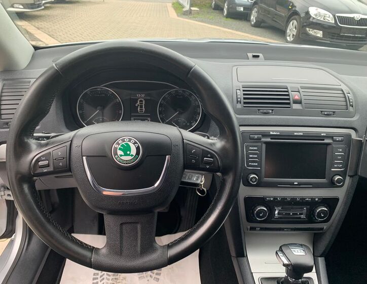 Škoda Octavia 12