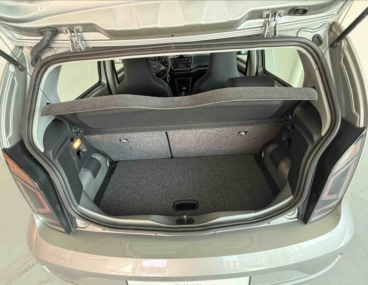 Volkswagen up! 17