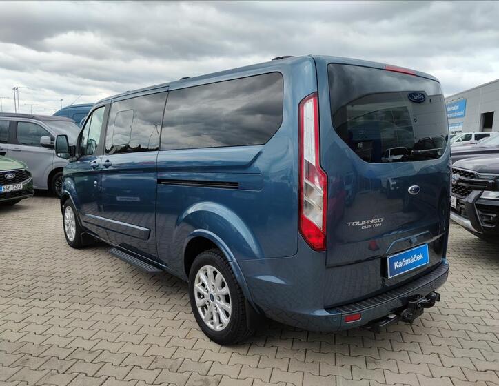 Ford Tourneo Custom 3