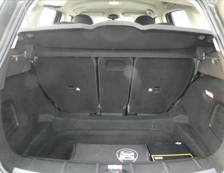 Mini Countryman 12