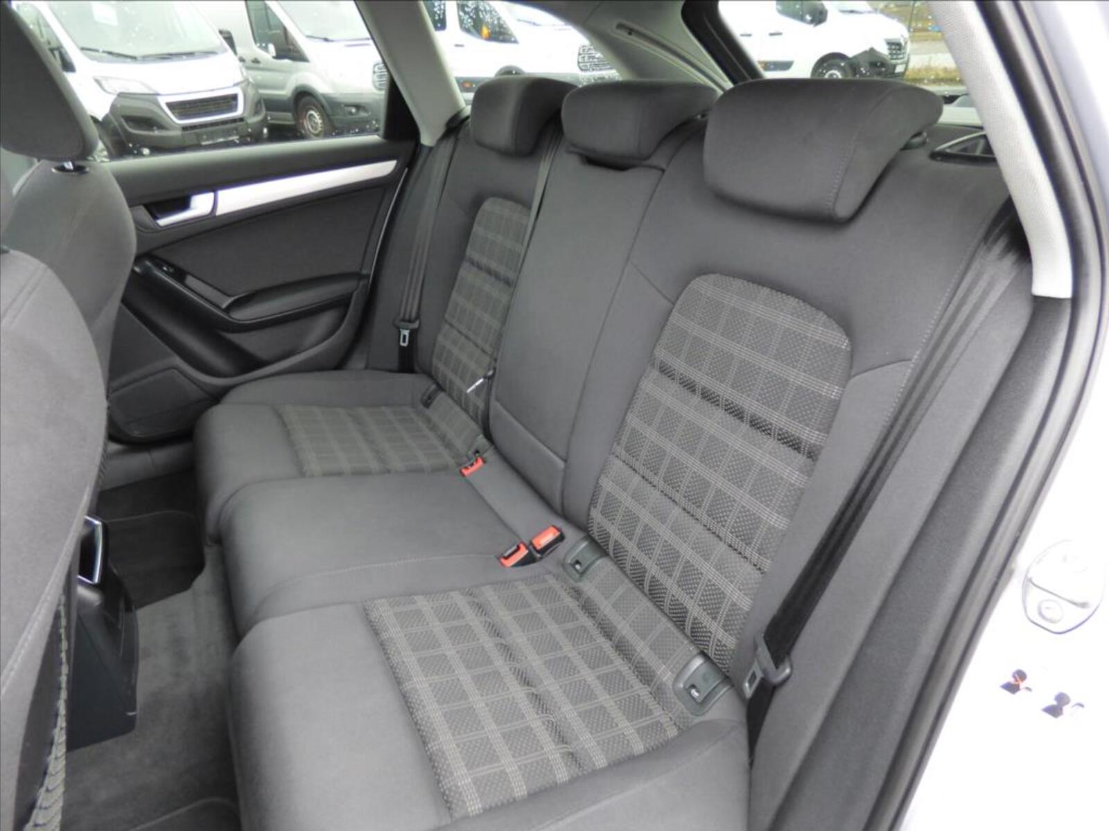 Audi A4 53