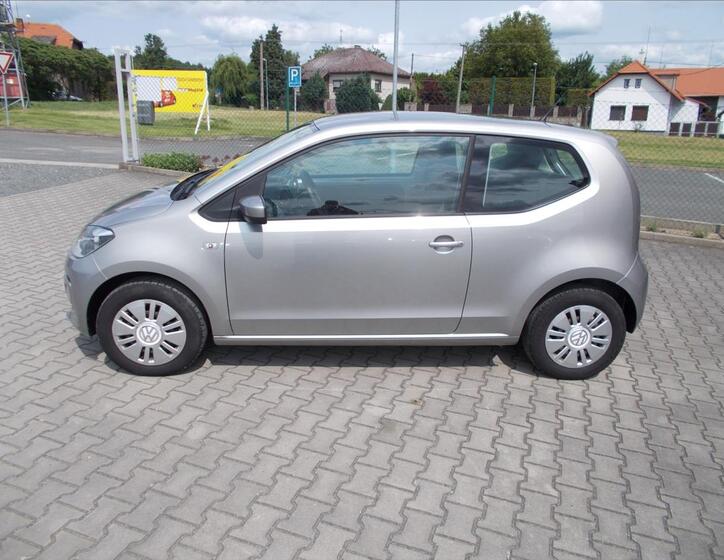 Volkswagen up! 4