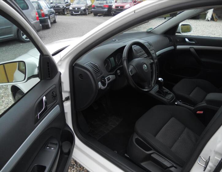 Škoda Octavia 11