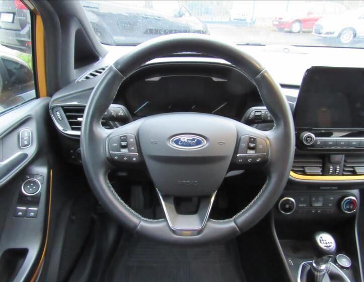 Ford Fiesta 12