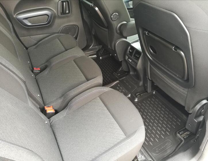 Peugeot Rifter 14