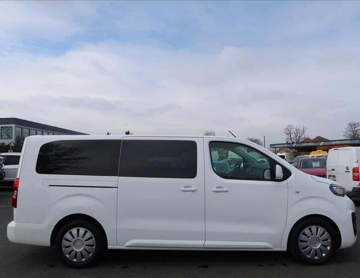 Peugeot Traveller 5