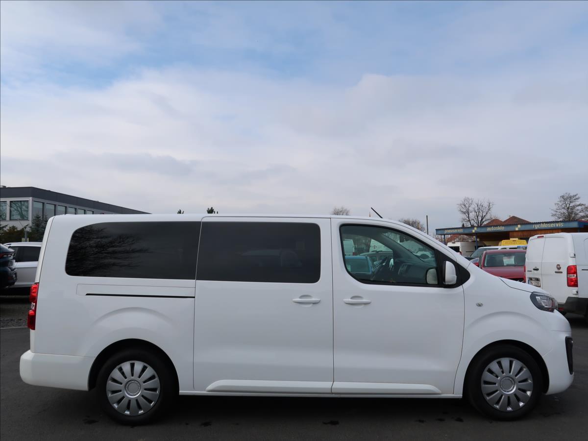 Peugeot Traveller