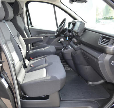 Renault Trafic 12