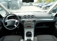 Ford Galaxy 33
