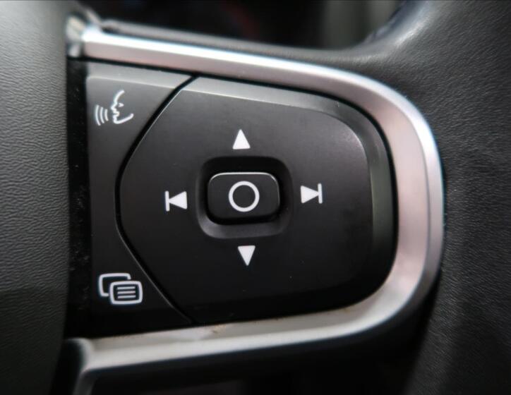 Volvo XC60 16