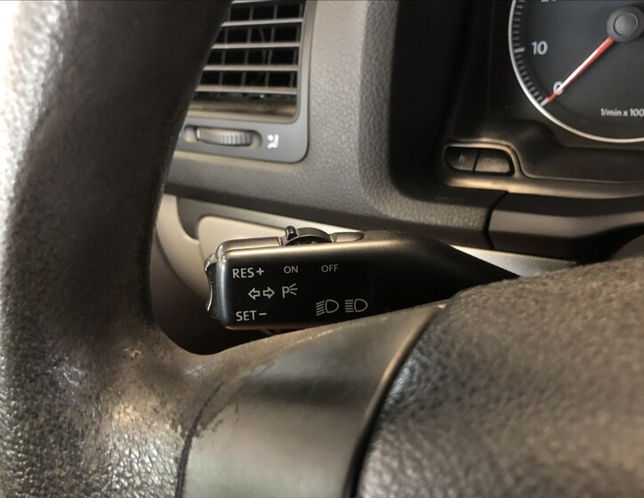 Volkswagen Golf 18