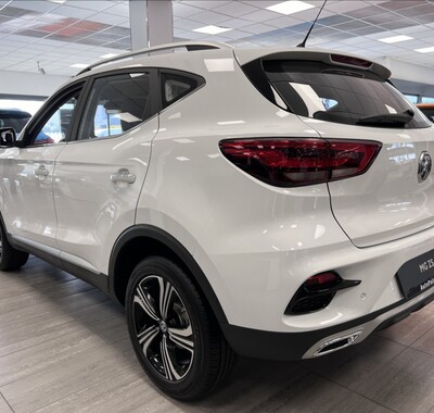MG ZS 4