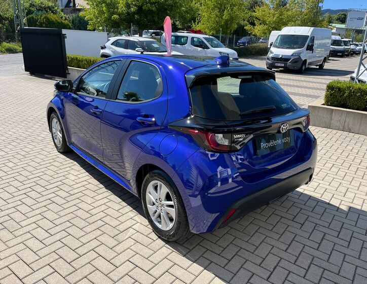 Toyota Yaris 4
