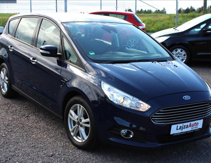 Ford S-MAX 11