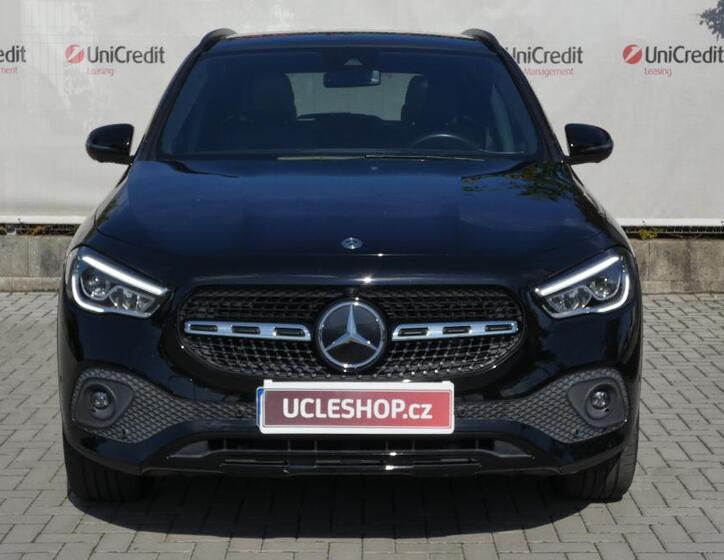 Mercedes-Benz GLA 2