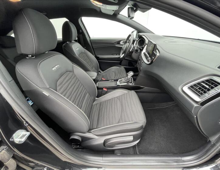 KIA ProCeed 17