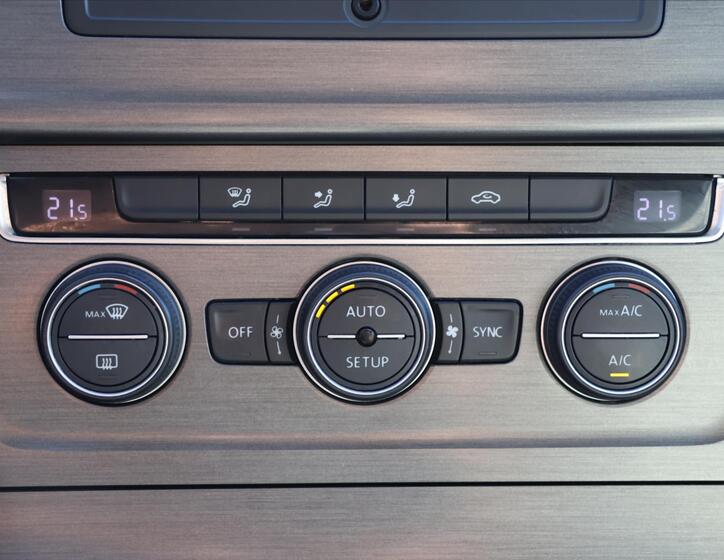 Volkswagen Golf 20