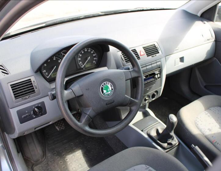 Škoda Fabia 10