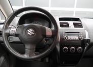 Suzuki SX4 13