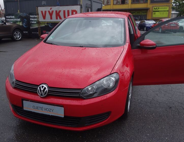 Volkswagen Golf 11